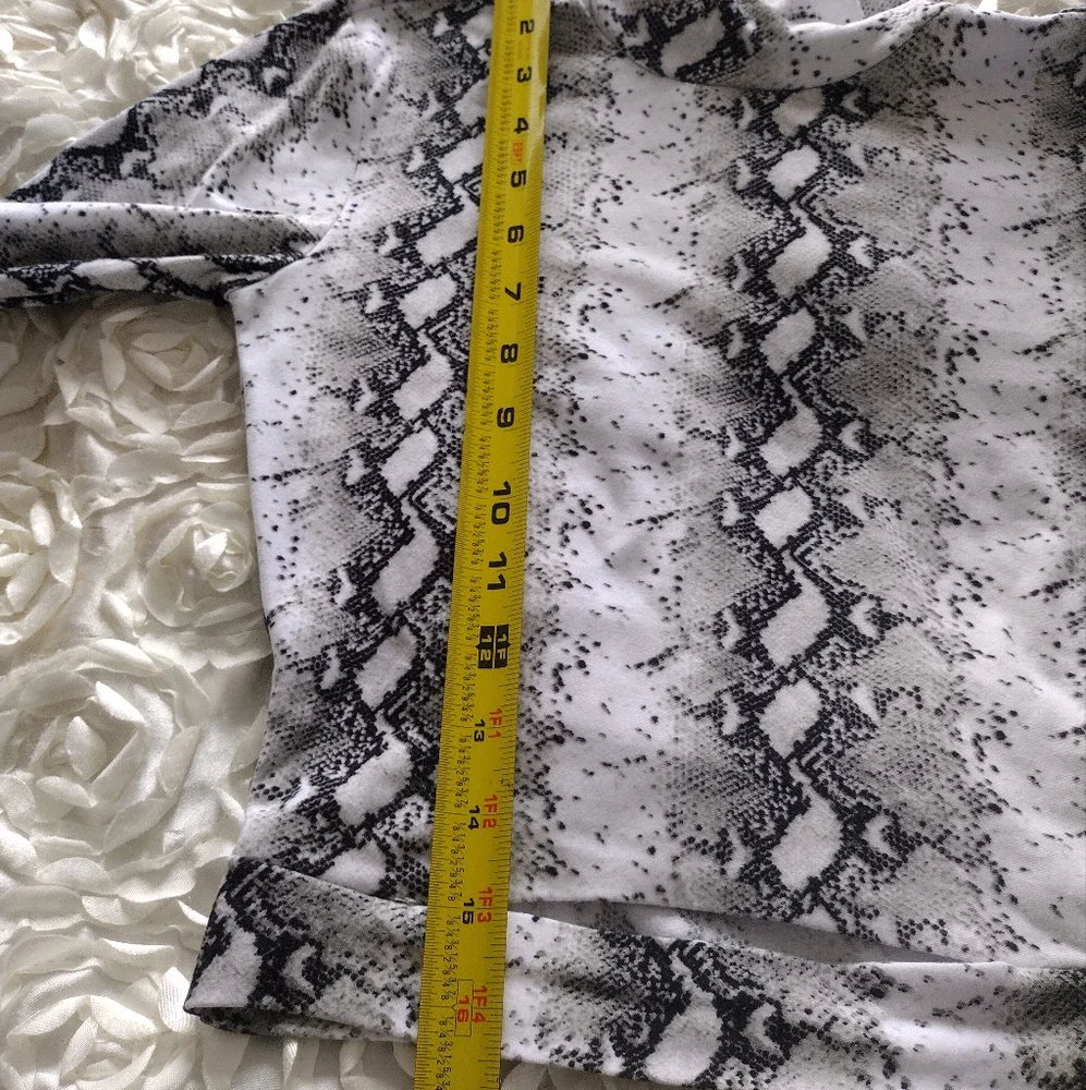 Crop top - Picture 7 of 8